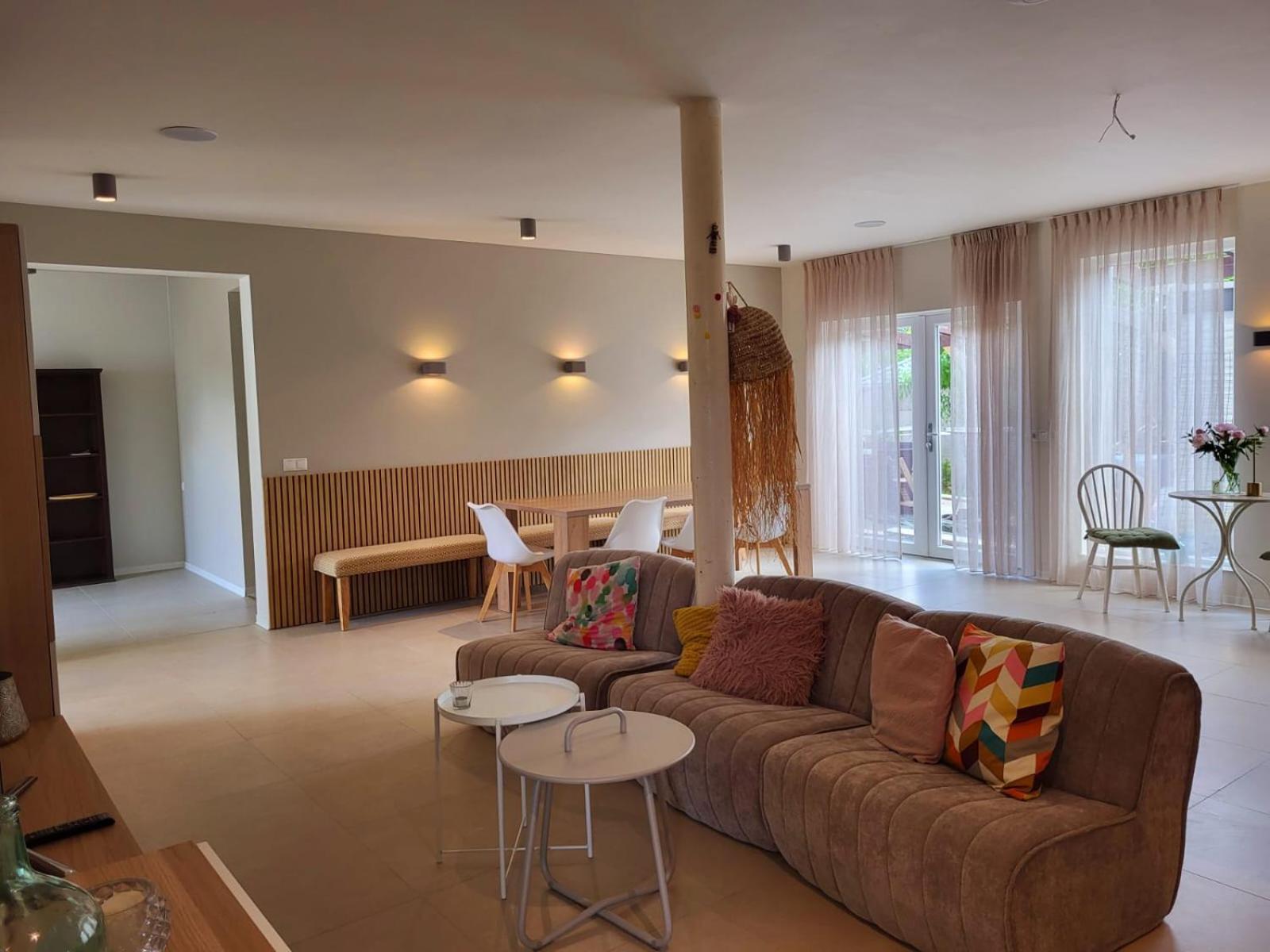 Ut Zuuje Bed & Breakfast *